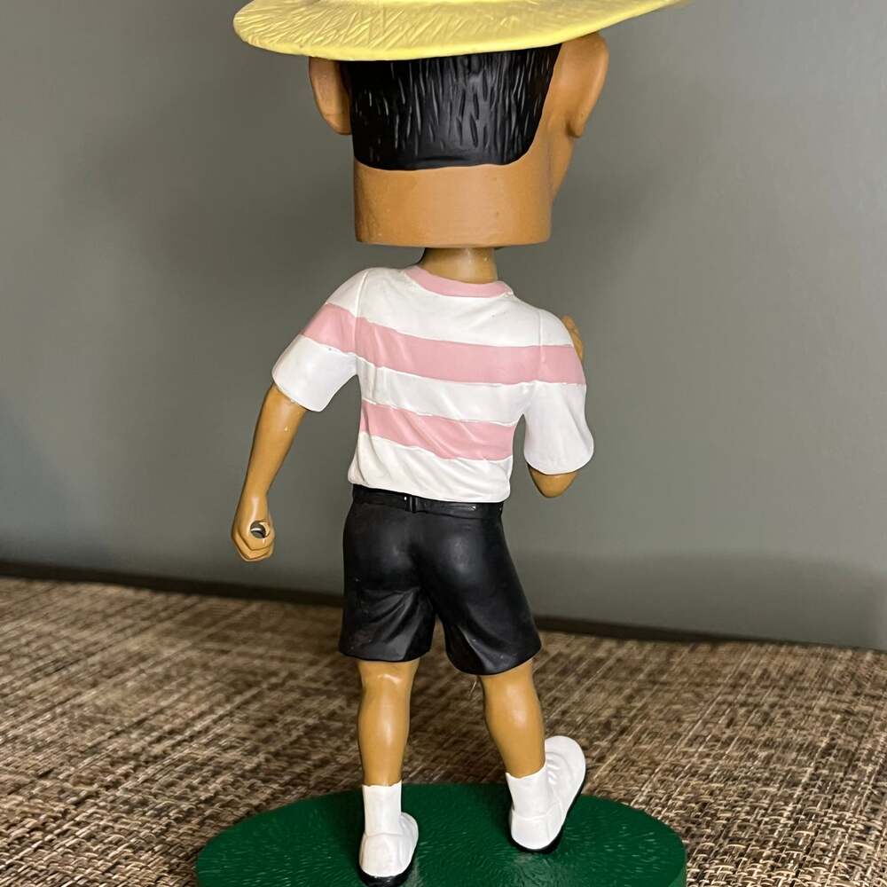 2002 Nike / Upper Deck “Tigers Quest” Tiger Woods Bobblehead - MINT Fist Pump! - Picture 3 of 4